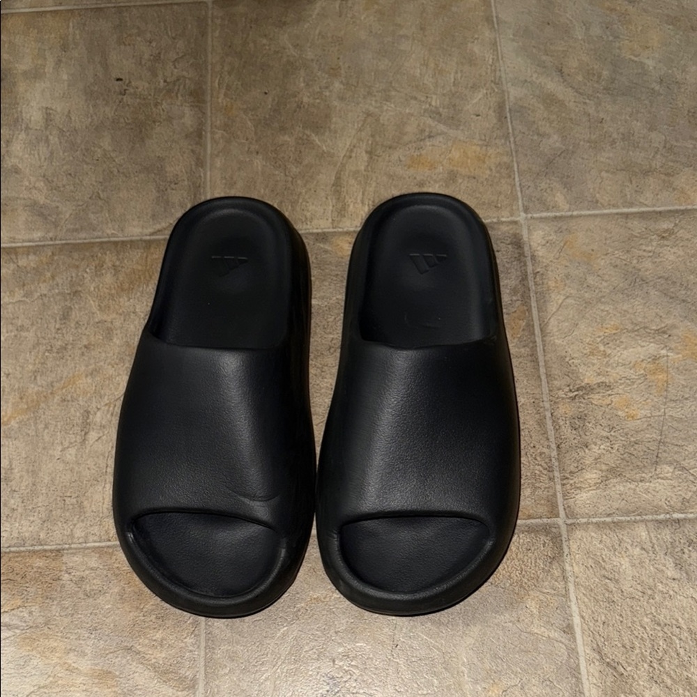 Yeezy Black Sandals Authentic